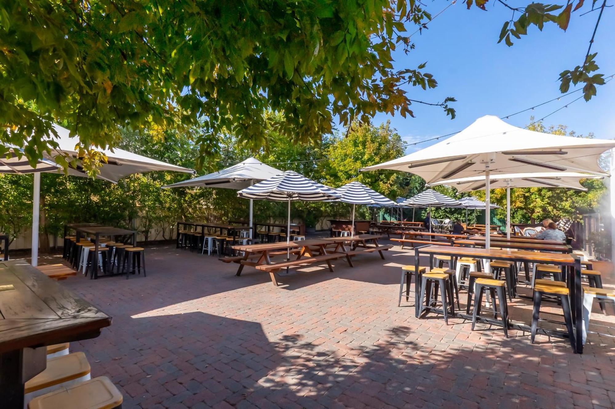 Sportsmens Club Hotel Wagga Wagga Exterior photo