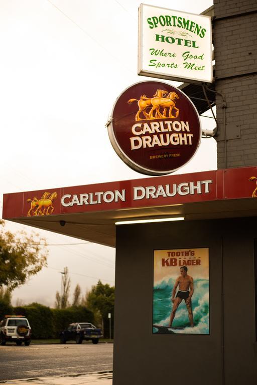 Sportsmens Club Hotel Wagga Wagga Exterior photo